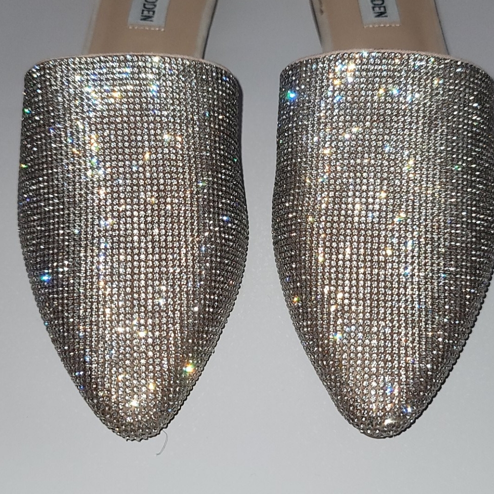 Shoes - Picture 6 of 6